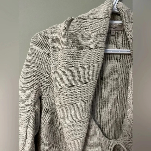 3/4 sleeve flowy cardigan! - Picture 3 of 9